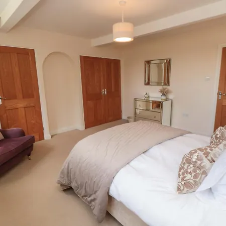 Scalby Grove * Scarborough